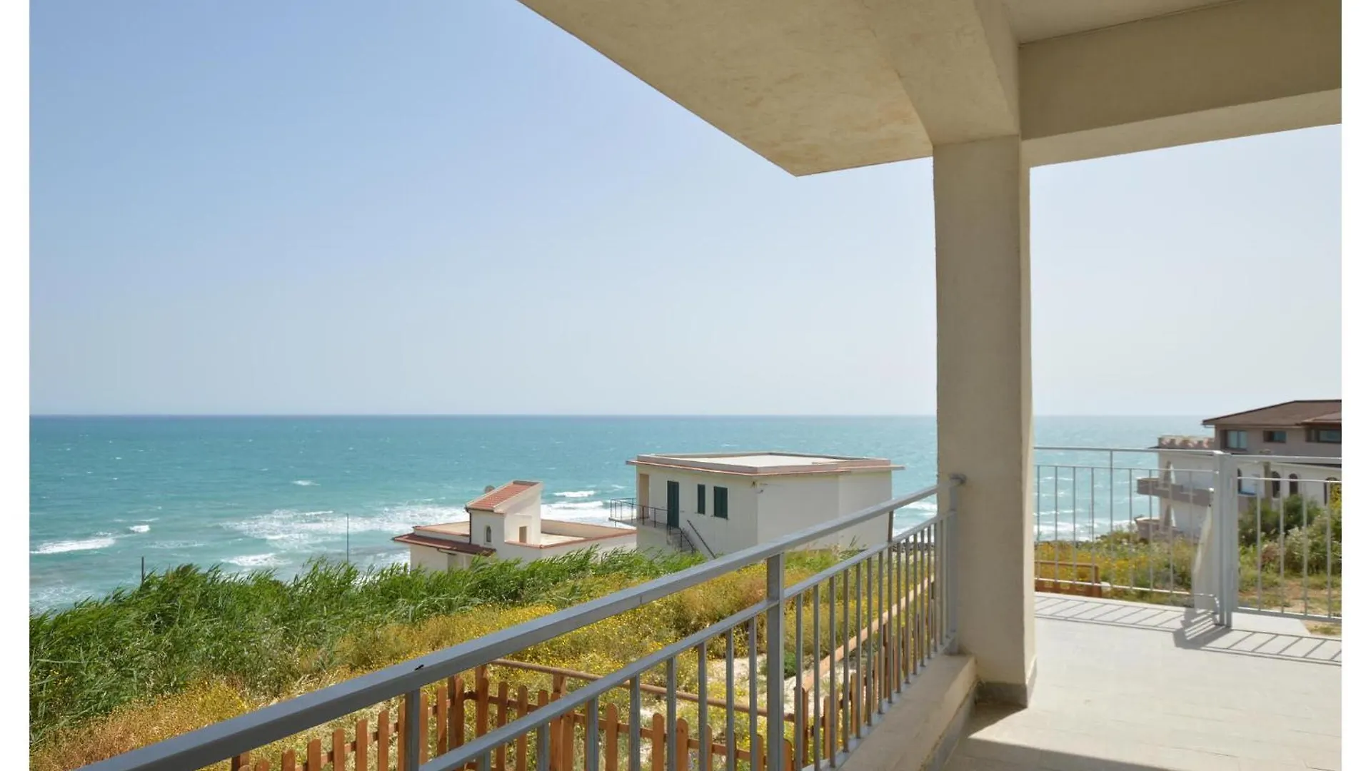 3 Bedroom Cozy Home In Sciacca 0*,